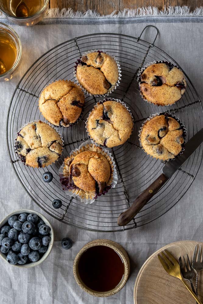 Cottage cheese muffins met blauwe bessen – luchtige eiwitrijke muffins met cottage cheese, perfect als gezond tussendoortje of makkelijk ontbijt.