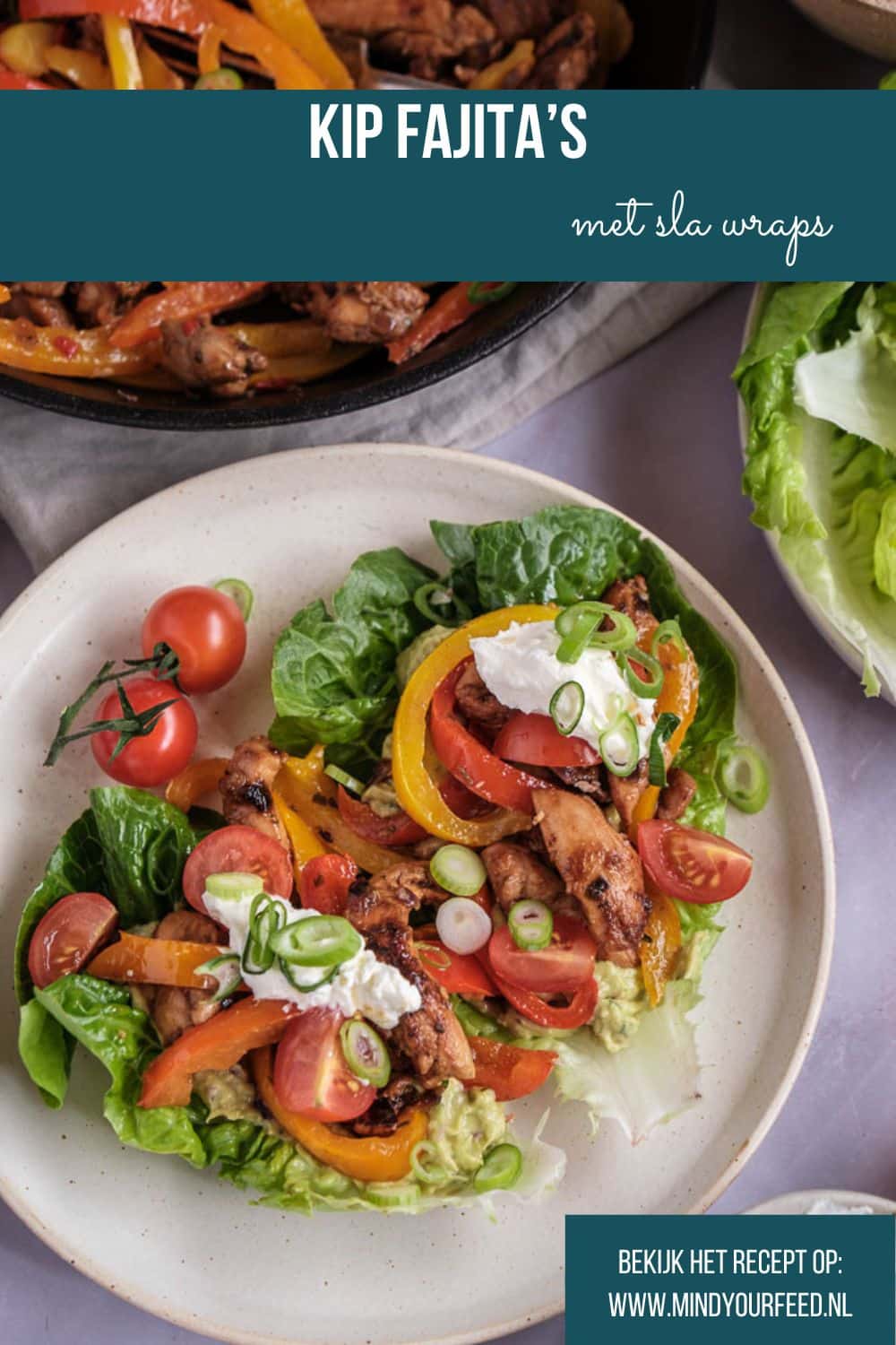 Kip fajitas in sla wraps met paprika, ui en kipreepjes – lichte, koolhydraatarme Tex Mex maaltijd, perfect als gezonde zomerse avondmaaltijd.”